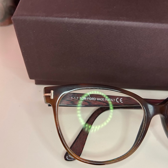 Tom Ford Women's Dark Havana Iridescent Glasses - Picture 12 of 15